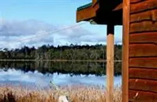 Lake Yalleena Cabins 