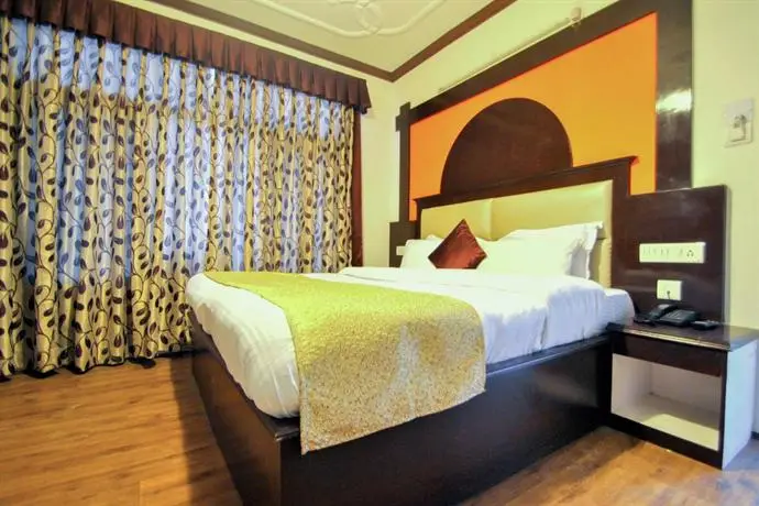 Hotel Himgiri Manali