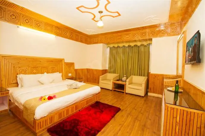 Hotel Himgiri Manali 