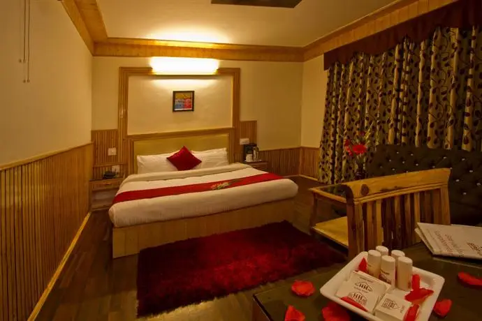 Hotel Himgiri Manali 