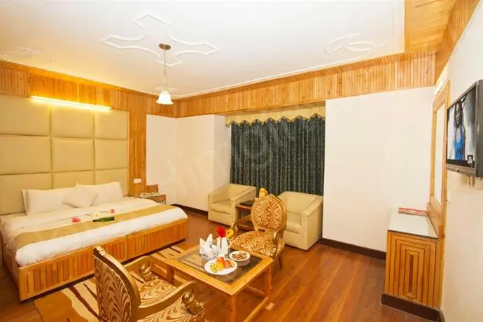 Hotel Himgiri Manali 