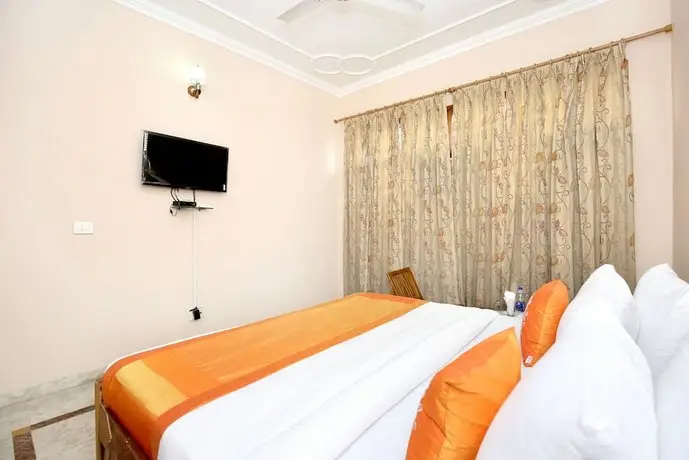 OYO 11377 Hotel Kings residency 