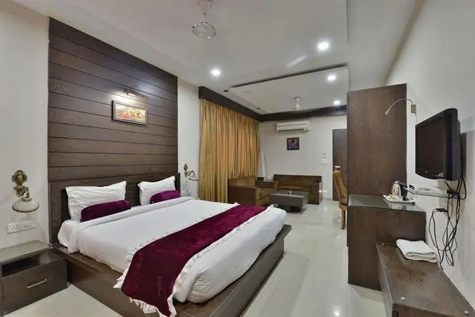 Hotel mahi residency