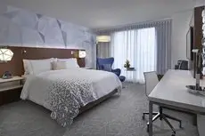 Renaissance Edmonton Airport Hotel 