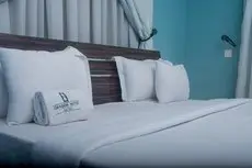 Oragon Hotel and Suites 