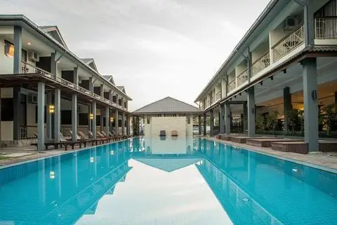 Alia Residence Business Resort 