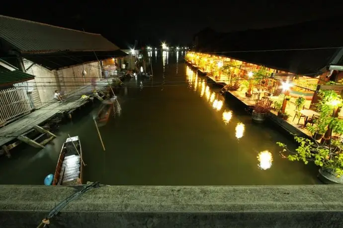 Chotika Riverfront 