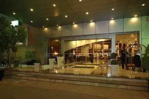 Holiday Inn Riyadh Al Qasr 