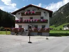 Haus Alpenrose Sankt Leonhard im Pitztal 