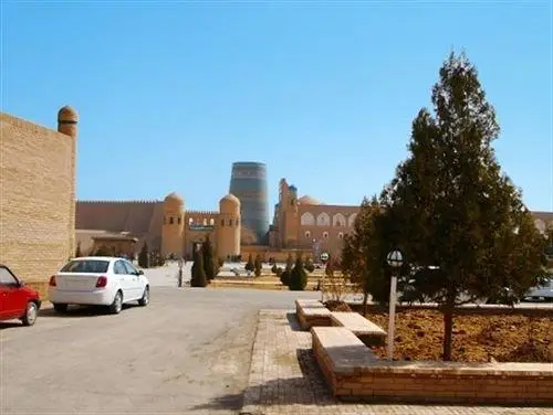 Malika Khiva 