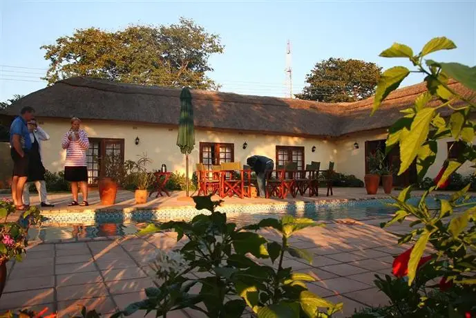 Mandebele Lodge