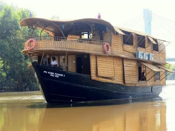 Goan Pleasure Houseboat