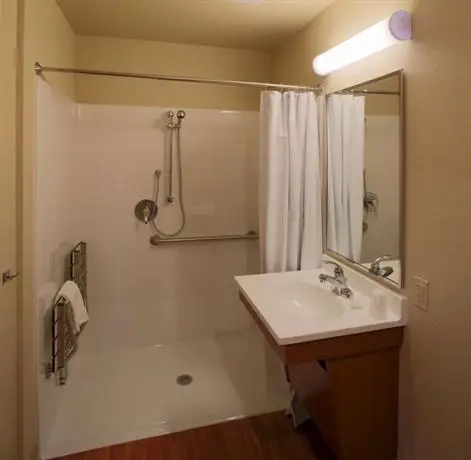 WoodSpring Suites Lake Charles 