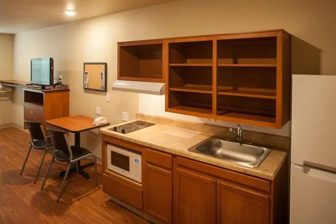 WoodSpring Suites Lake Charles 