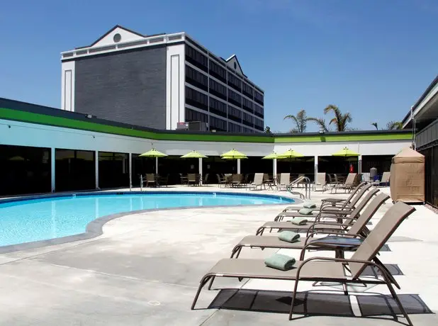 Radisson Hotel Oakland Airport 