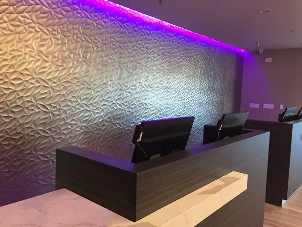 Radisson Hotel Oakland Airport 
