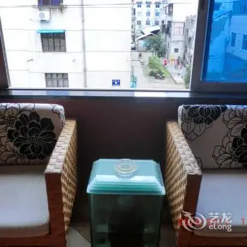 Jiangjun Holiday Hotel 