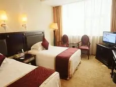 Longyou International Hotel 