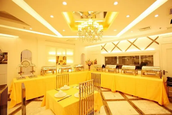 Hong Wei Yi Jia Chains Hotel Bar / restaurant