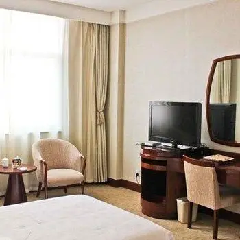 Tengzhou Huatai Hotel 