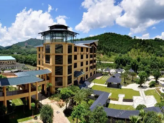 DiPai HotSpring Resort 