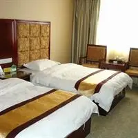 Yiyang Hotel Ruili 