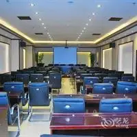 Yiyang Hotel Ruili 