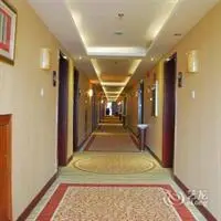 Yiyang Hotel Ruili 