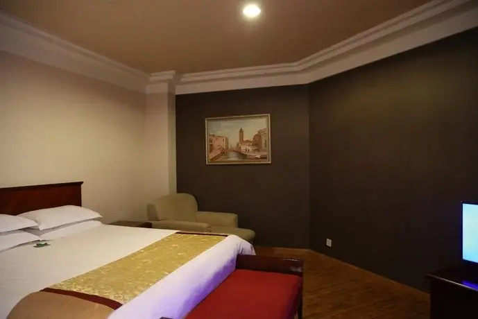 Huidong Business Hotel 