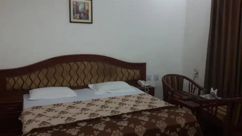 Hotel Sunrise Inn Lucknow 