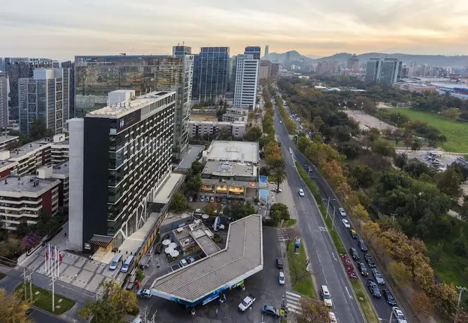 Plaza El Bosque Nueva Las Condes 