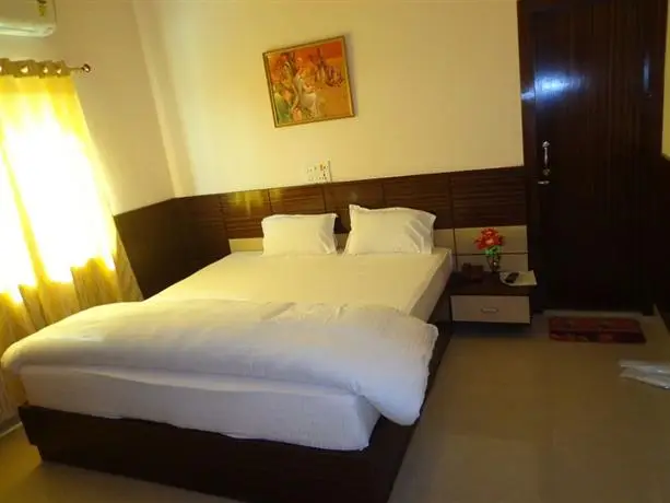 Hotel Om International Bodhgaya 