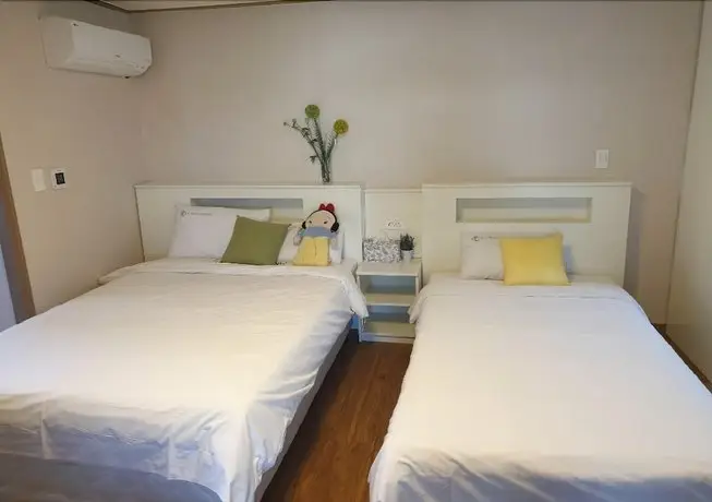 HY Choi Hostel Jeju 