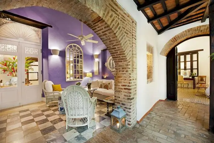 Casas del XVI Boutique Hotel 