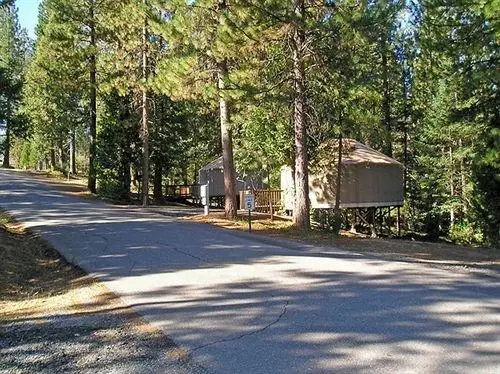 Yosemite Lakes RV Resort 