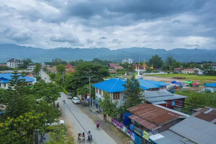 Inle Apex Hotel 