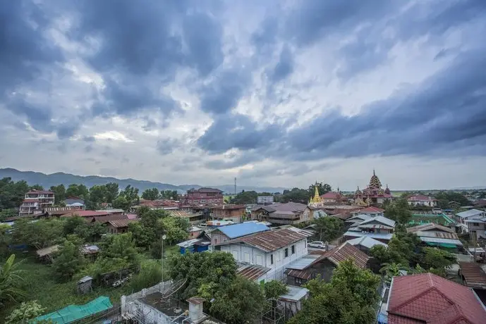 Inle Apex Hotel 