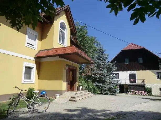 Appartement Landhaus Felsenkeller 