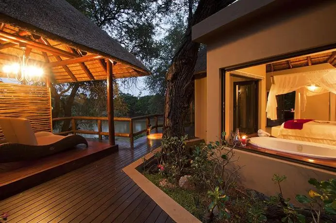 Naledi Bushlodge 