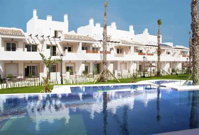 Residencial Linnea Sol Mar Holidays 