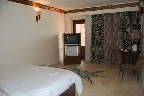 Africa Safari Park & Motel 