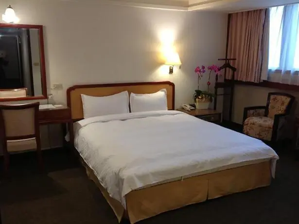 Fuhung Hotel 