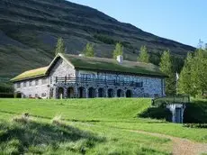 Seydisfjordur Apartment 