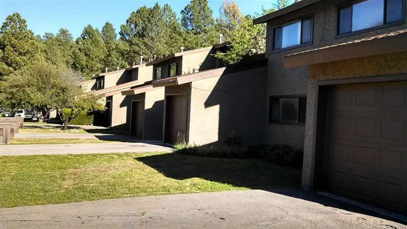 West Winds Lodge and Condos