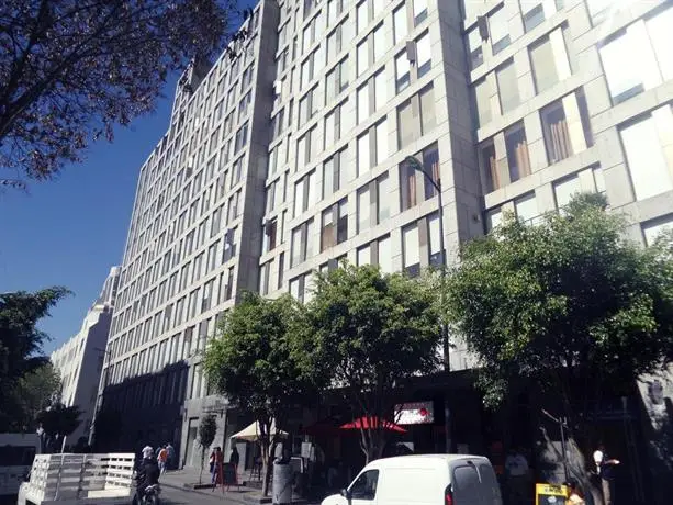 Puerta Alameda Suites 