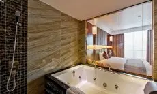 Muong Thanh Luxury Quang Ninh Hotel 