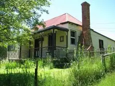 Glenbrook House & Cottage 