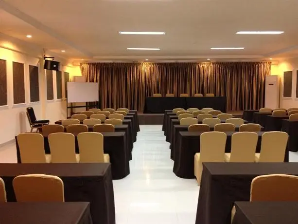 Ramayana Hotel Makassar 