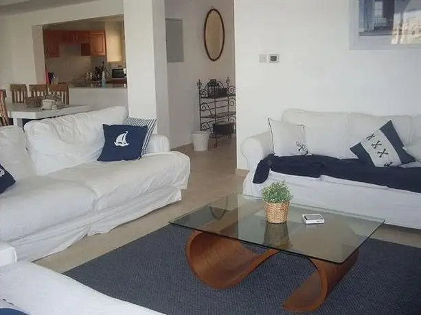 Villa 4 Bedroom - Al Hamra Village