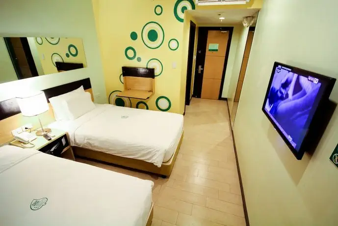 Go Hotels Iloilo 